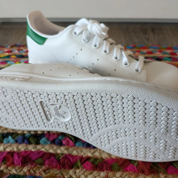 Adidas Stan Smith Men's White Sneakers (Men's 8) - Picture 4 of 4